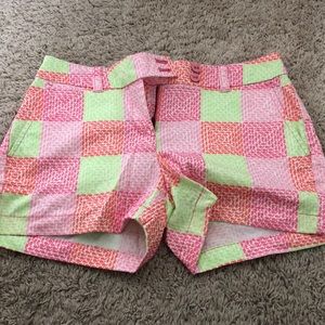 Vineyard vines whale shorts